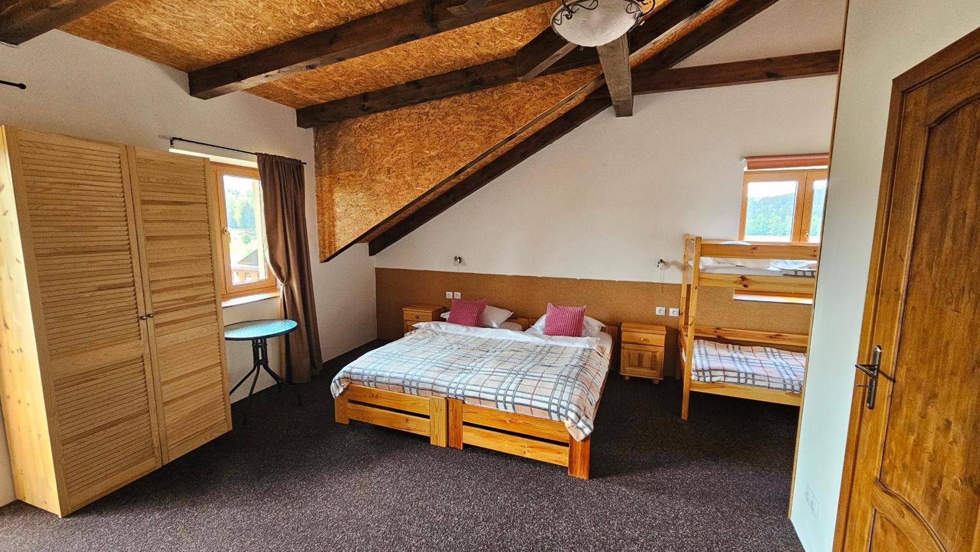 Mala Narnia Hotel Frymburk Buitenkant foto