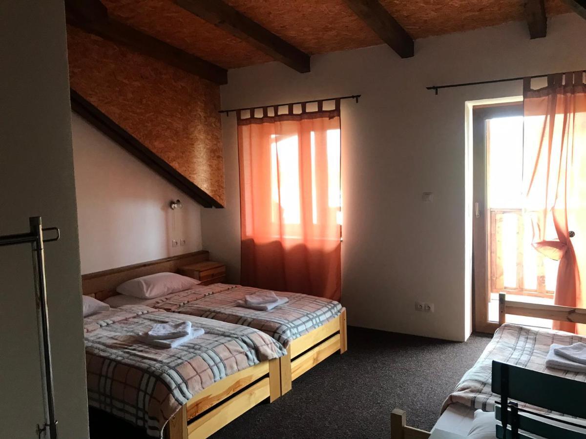 Mala Narnia Hotel Frymburk Buitenkant foto